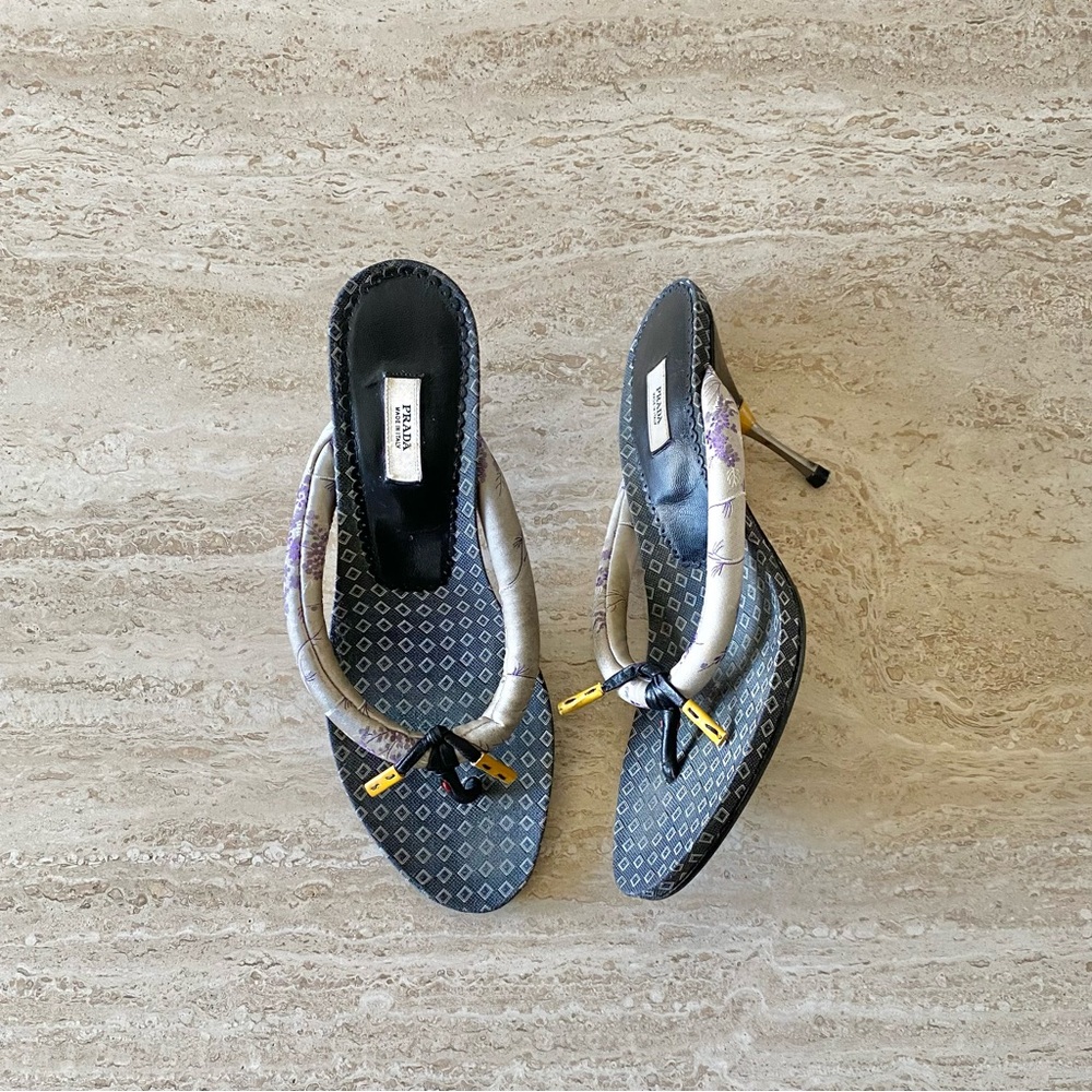Vintage Prada Blossom Satin Thong Sandal Heels - Picture 2 of 8